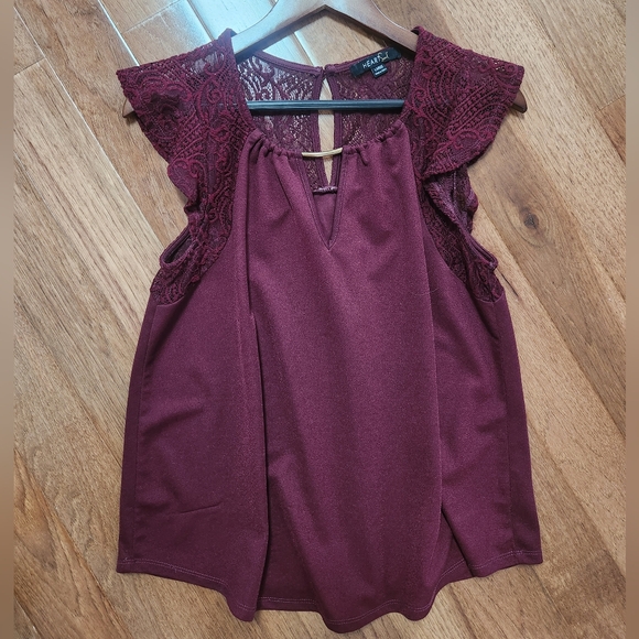 Red short sleeve womens top - Picture 3 of 5